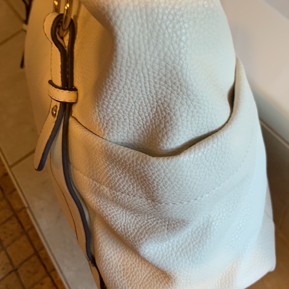 Large Bag - Picture 11 of 13